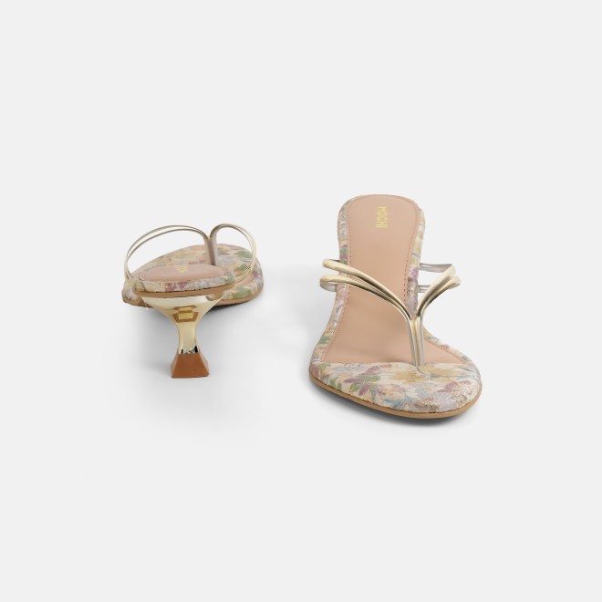 Mochi Women Gold Casual Slip Ons (SKU: 40-474-15-36)