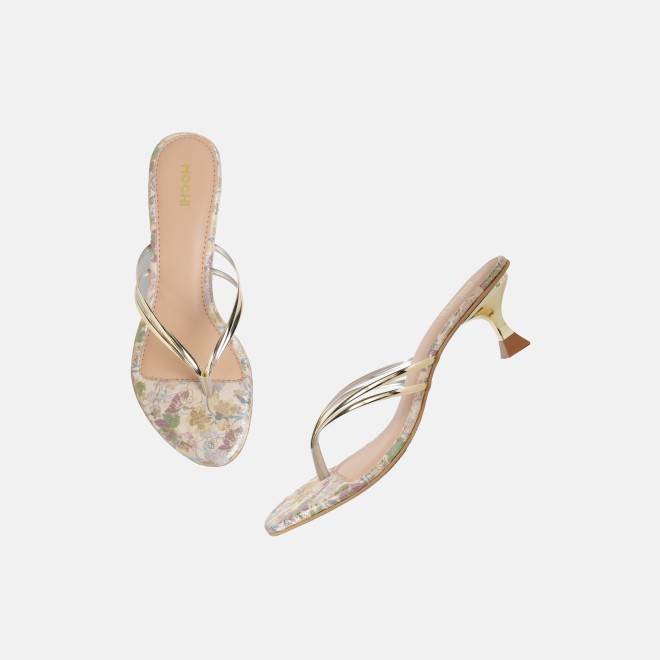 Mochi Women Gold Casual Slip Ons (SKU: 40-474-15-36)