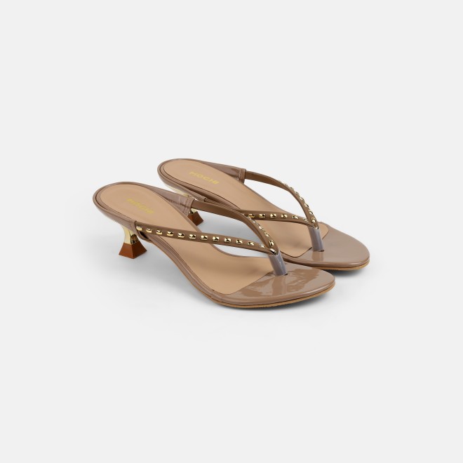 Mochi Women Beige Casual Slip Ons (SKU: 40-477-20-37)