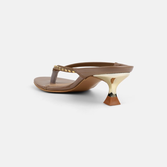 Mochi Women Beige Casual Slip Ons (SKU: 40-477-20-37)