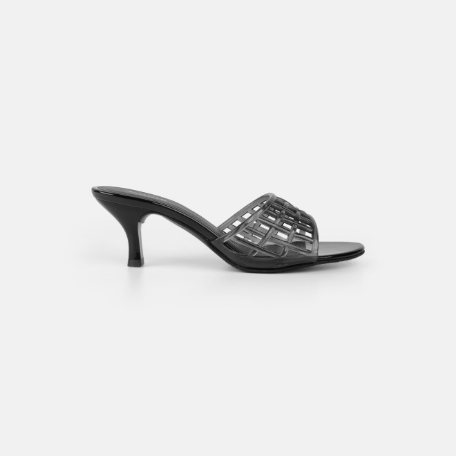 Mochi Women Black Casual Slip Ons (SKU: 40-480-11-36)
