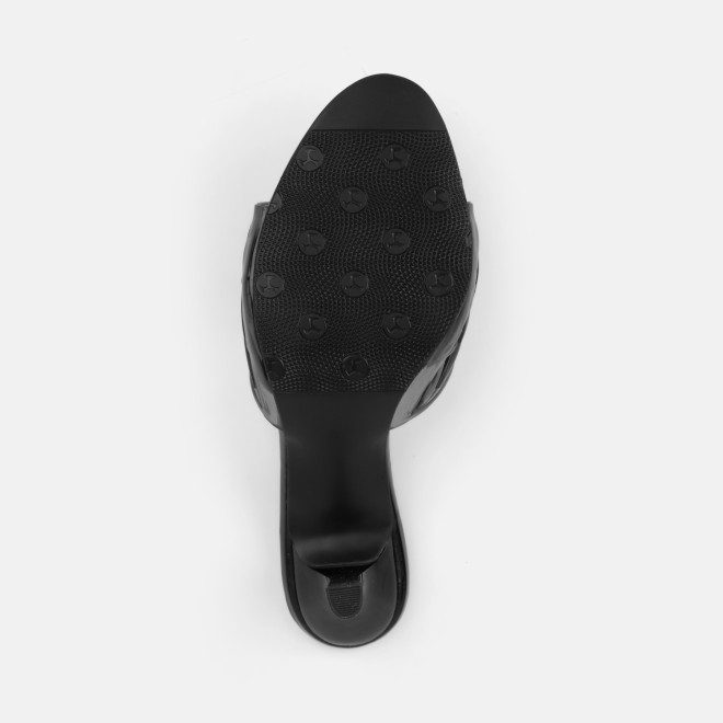 Mochi Women Black Casual Slip Ons (SKU: 40-480-11-36)