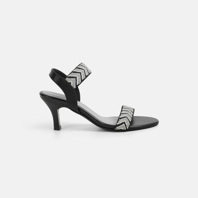 Mochi Women Black Casual Sandals (SKU: 40-484-11-36)