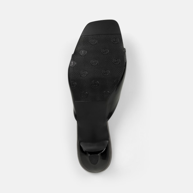 Mochi Women Black Casual Slip Ons (SKU: 40-485-11-36)