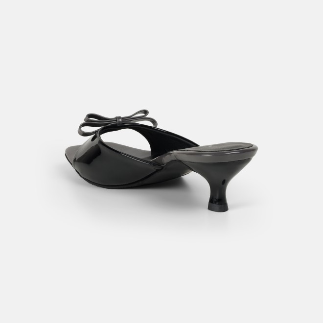 Mochi Women Black Casual Slip Ons (SKU: 40-485-11-36)