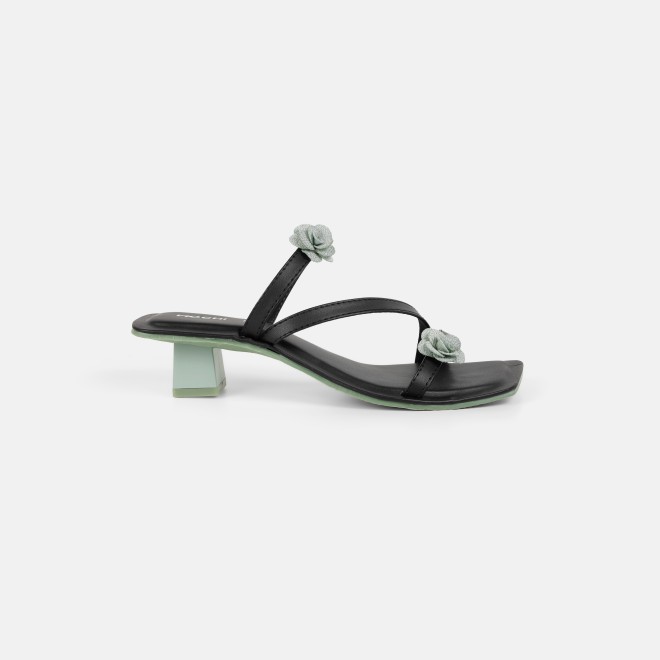 Mochi Women Black Casual Slip Ons (SKU: 40-487-11-36)
