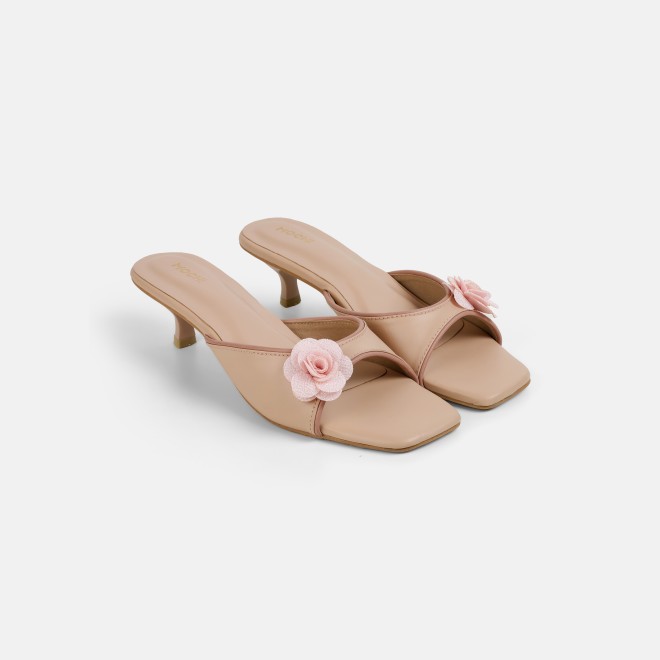 Mochi Women Beige Casual Slip Ons (SKU: 40-489-20-37)