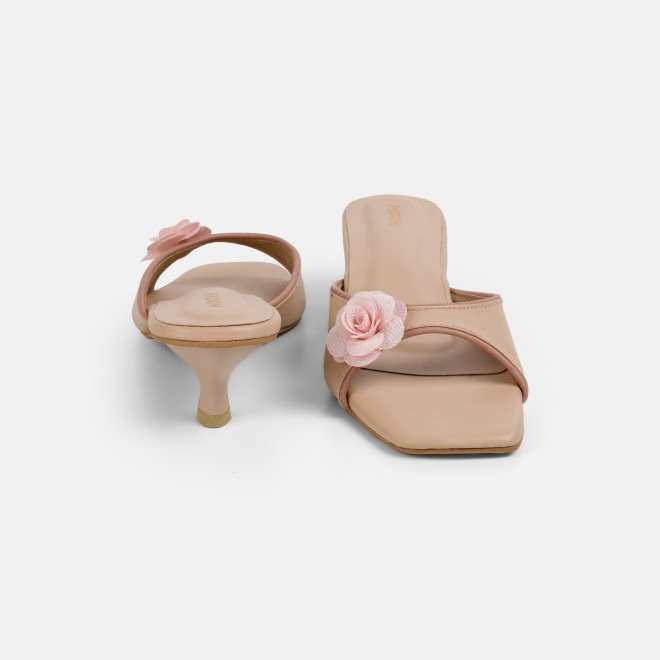 Mochi Women Beige Casual Slip Ons (SKU: 40-489-20-37)