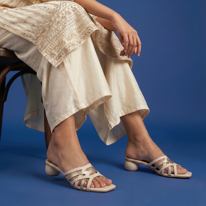 Mochi Women Beige Casual Slip Ons (SKU: 40-491-20-37)
