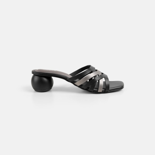 Mochi Women Black Casual Slip Ons (SKU: 40-491-11-36)