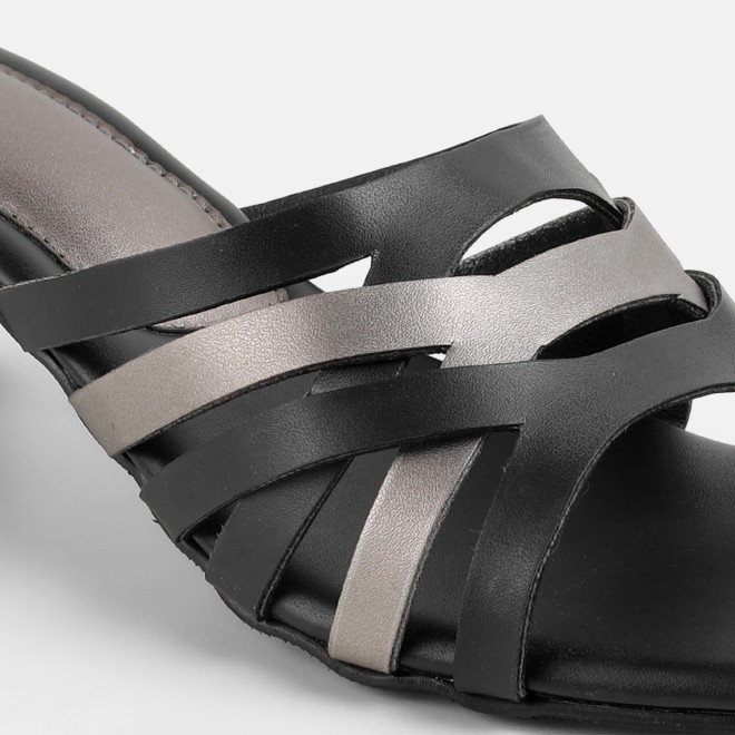 Mochi Women Black Casual Slip Ons (SKU: 40-491-11-36)