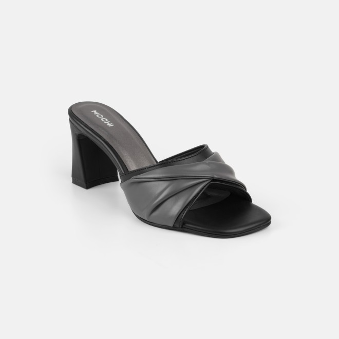 Mochi Women Black Casual Slip Ons (SKU: 40-493-11-36)