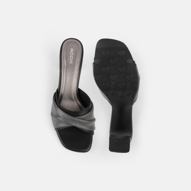 Mochi Women Black Casual Slip Ons (SKU: 40-493-11-36)