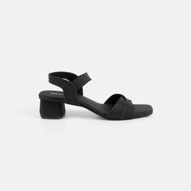Mochi Women Black Casual Sandals (SKU: 40-500-11-37)