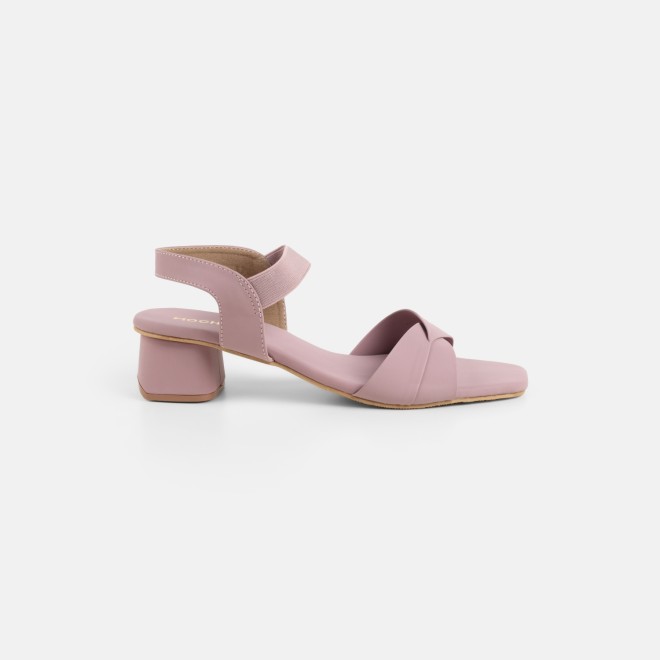 Mochi Women Peach Casual Sandals (SKU: 40-500-80-36)