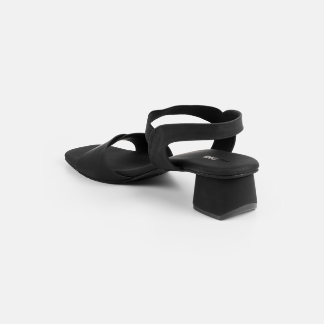 Mochi Women Black Casual Sandals (SKU: 40-500-11-37)