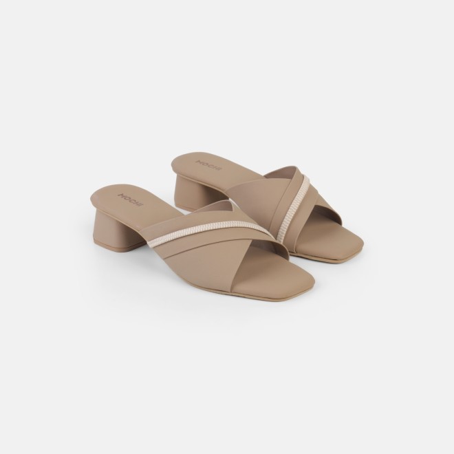 Mochi Women Beige Casual Slip Ons (SKU: 40-501-20-36)