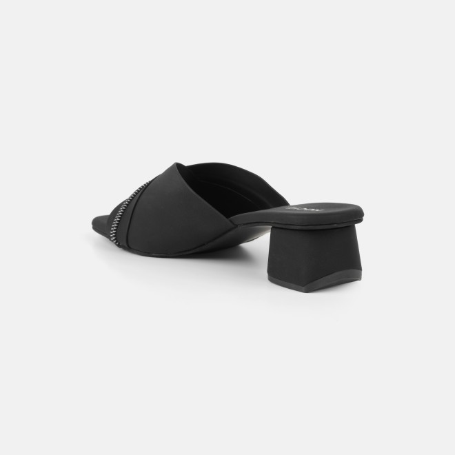 Mochi Women Black Casual Slip Ons (SKU: 40-501-11-36)