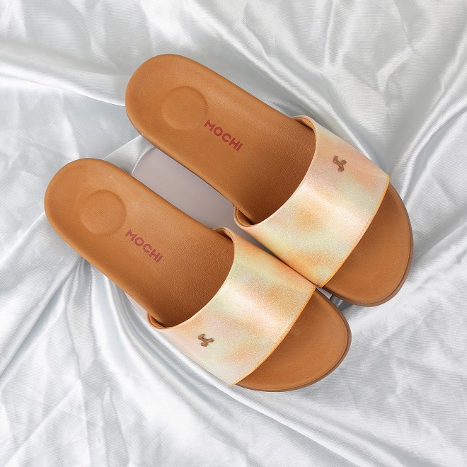 Mochi Women Tan Casual Slippers