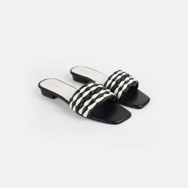 Mochi Women Black Casual Slip Ons (SKU: 41-424-11-37)