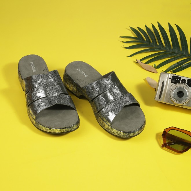 Mochi Women Gun-metal Casual Slip Ons