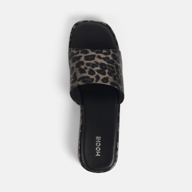 Mochi Women Black Casual Slip Ons (SKU: 41-446-11-36)