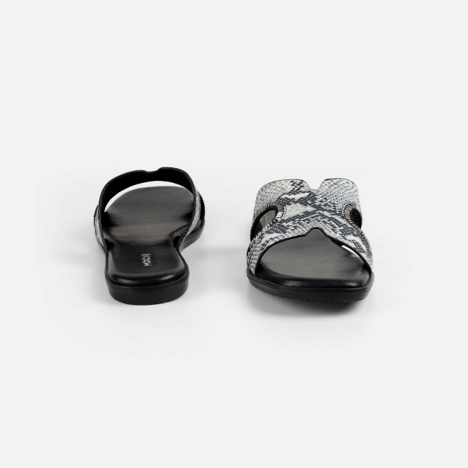 Mochi Women Black Casual Slip Ons (SKU: 41-517-11-36)