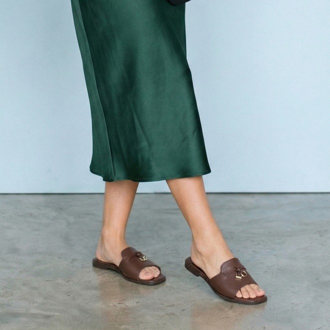 Mochi Women Brown Casual Slip Ons (SKU: 41-522-12-36)