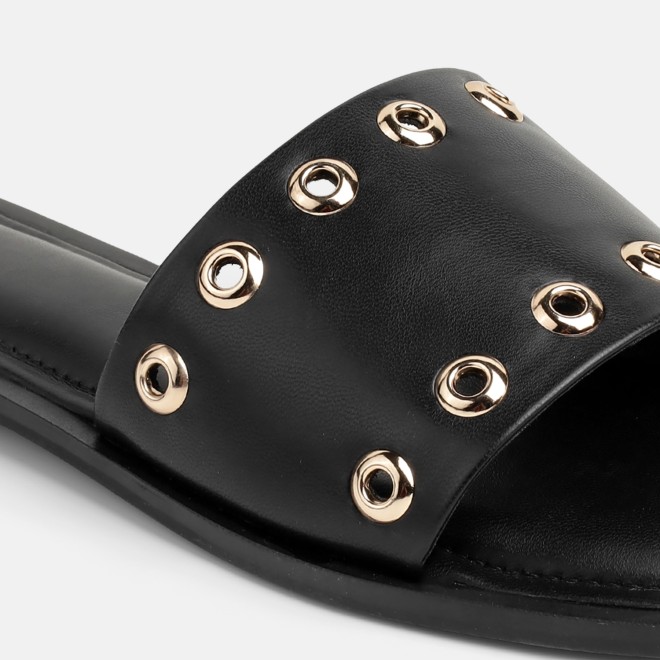 Mochi Women Black Casual Slip Ons (SKU: 41-547-11-36)