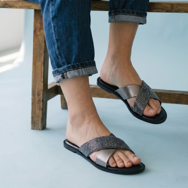 Mochi Women Black Casual Slip Ons (SKU: 41-578-11-36)