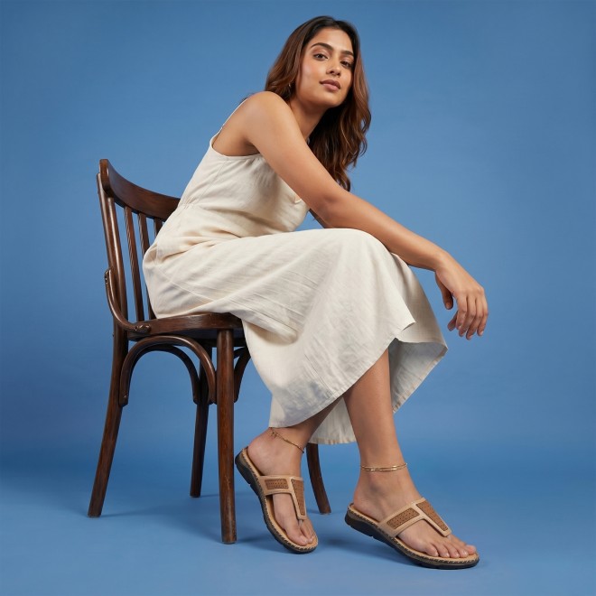 Mochi Women Beige Casual Slippers (SKU: 44-255-20-36)