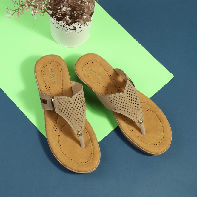 Mochi Women Peach Casual Slip Ons
