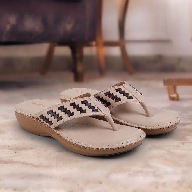 Mochi Women Beige Casual Slippers (SKU: 44-318-20-36)