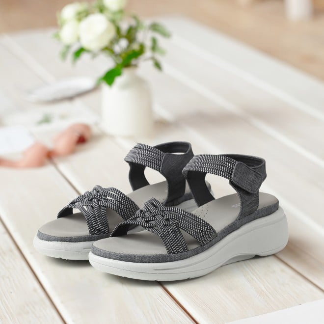 Women Black Casual Sandals