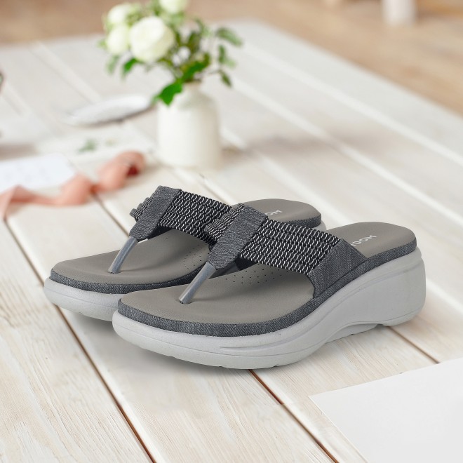 Women Black Casual Slippers
