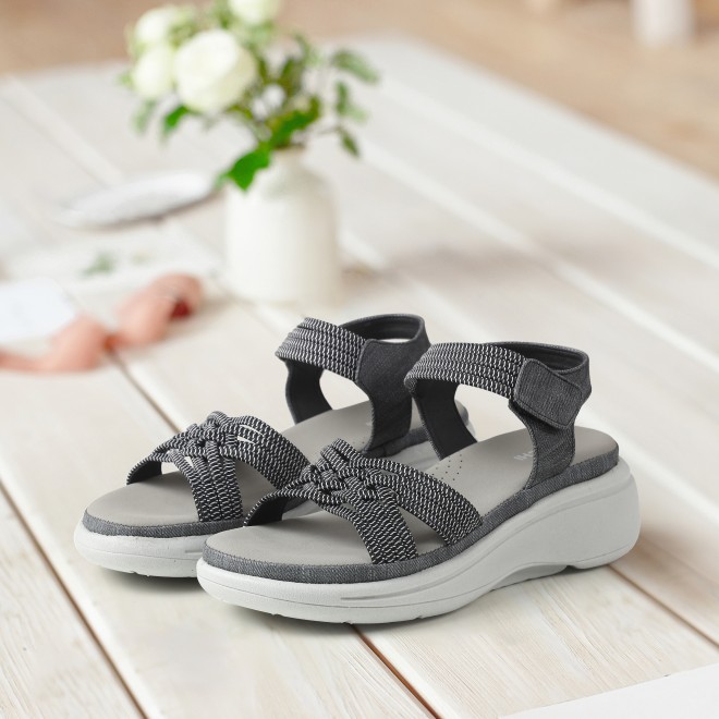 Women Black Casual Sandals