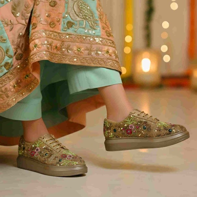 Mochi Women Antic-gold Ethnic Sneakers (SKU: 54-222-28-37)