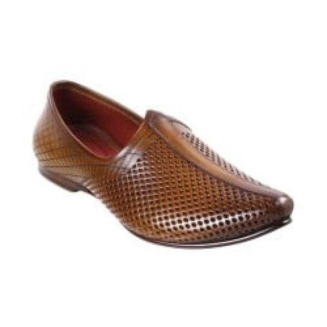 Mochi Men Tan Ethnic Jutis (SKU: 60-40-23-40)