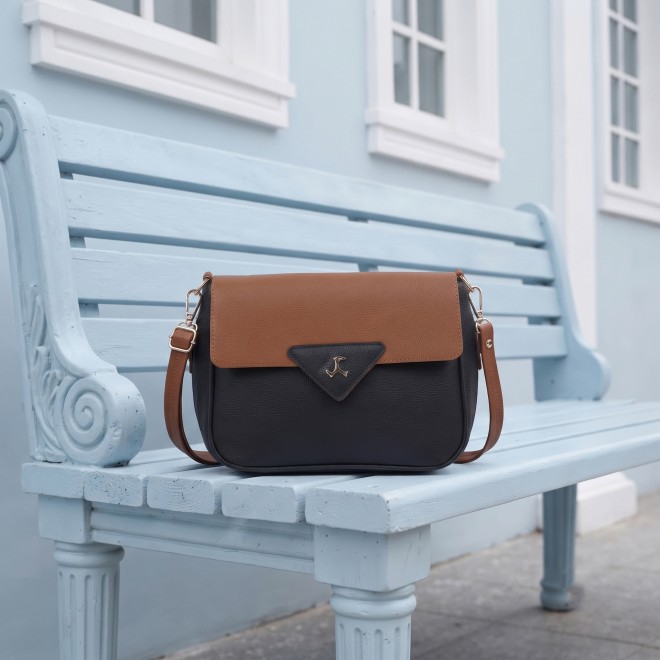 Mochi Women Black Sling Bag (SKU: 66-1547-11-10)