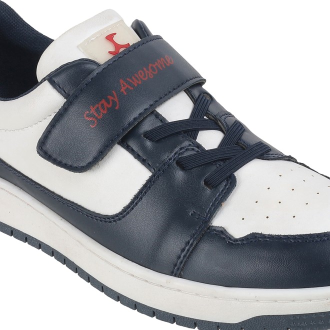 Mochi Men White Casual Sneakers (SKU: 71-252-56-40)