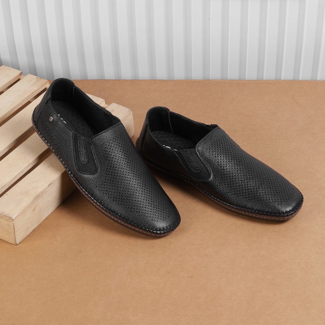 Mochi Men Black Casual Loafers