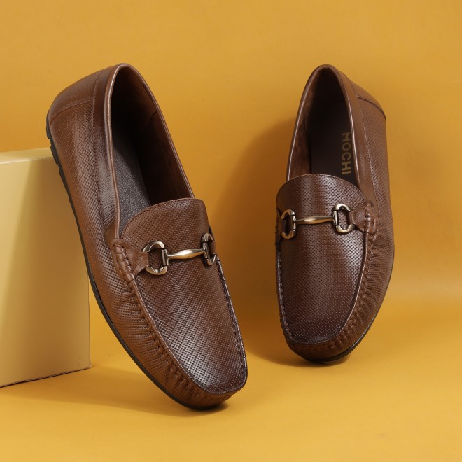 Mochi Men Tan Casual Loafers