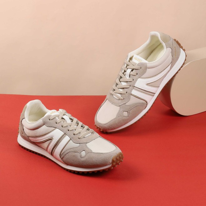 Mochi Men Beige Casual Sneakers
