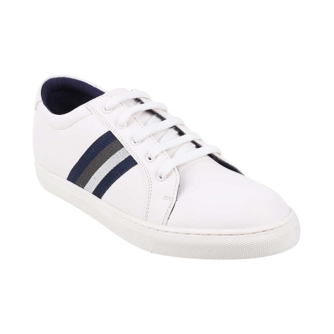Mochi Men White Casual Sneakers (SKU: 71-8619-16-40)