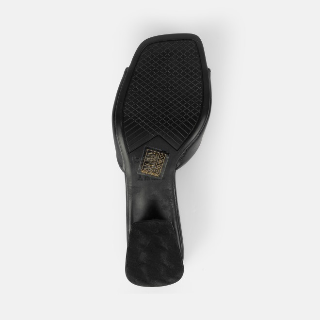 J.Fontini women Black Casual Slip Ons (SKU: 75-120-11-36) J.Fontini women Black Casual Slip Ons (SKU: 75-120-11-36)