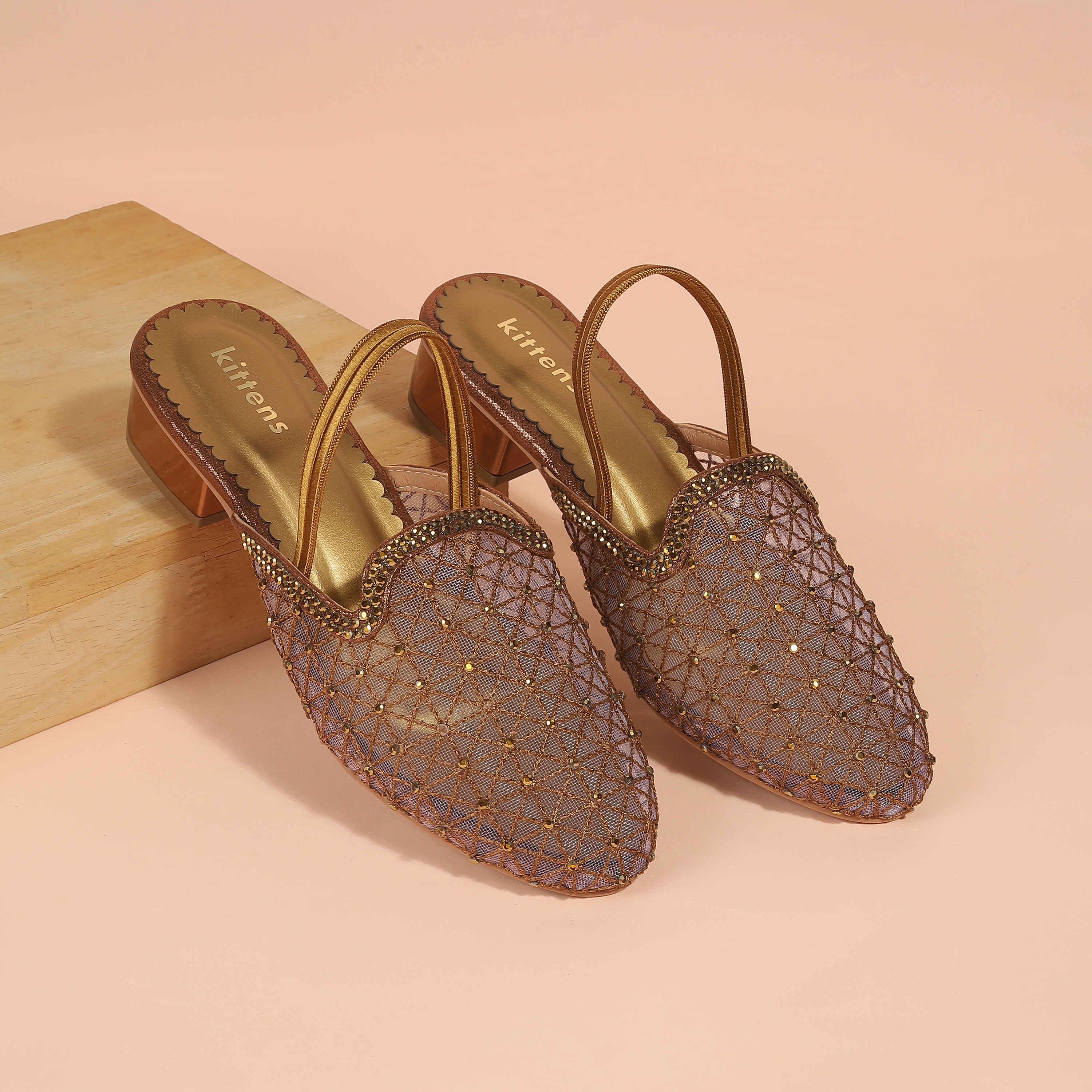 Kittens Girls Antic-gold Casual Sandals