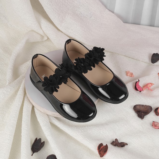 Kittens Girls Black-pat Formal Ballerinas (SKU: 78-5665-31-27)