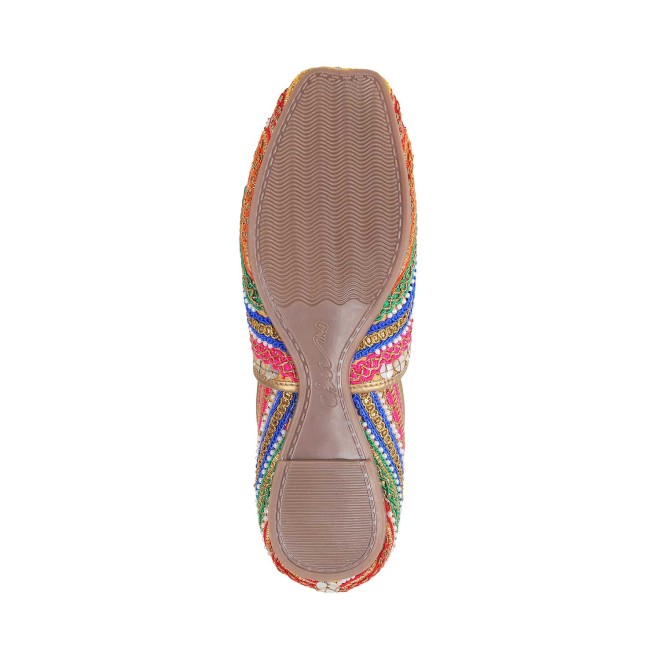 Cheemo Women Multi Ethnic Mojaris (SKU: 92-133-13-39)