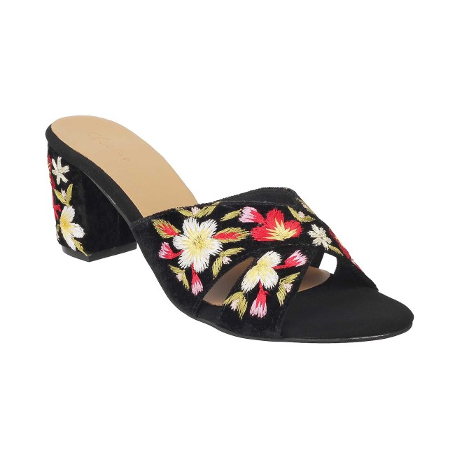 Cheemo Women Black Ethnic Slides