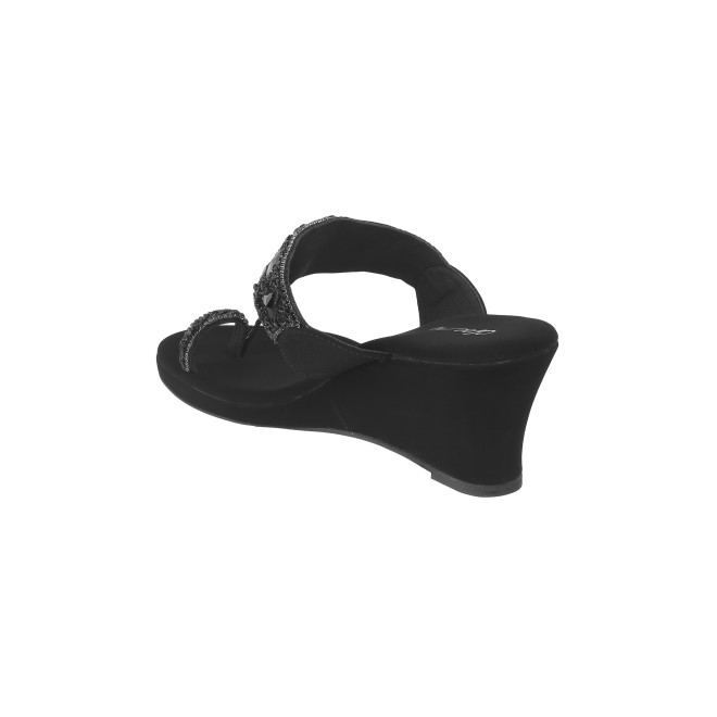 Cheemo Women Black Ethnic Slip Ons (SKU: 92-191-11-37)